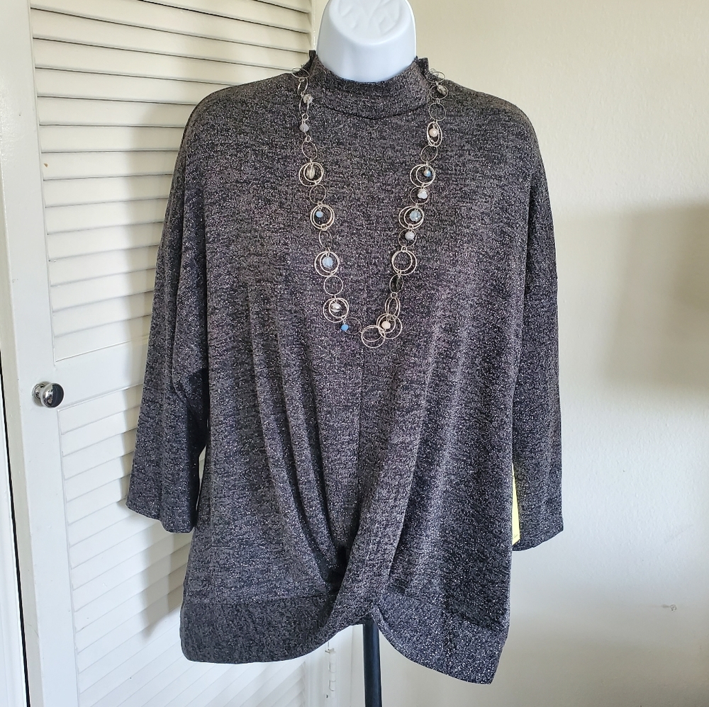 🆕️PerSeption Women's Gray Knotted Front Top Size XL